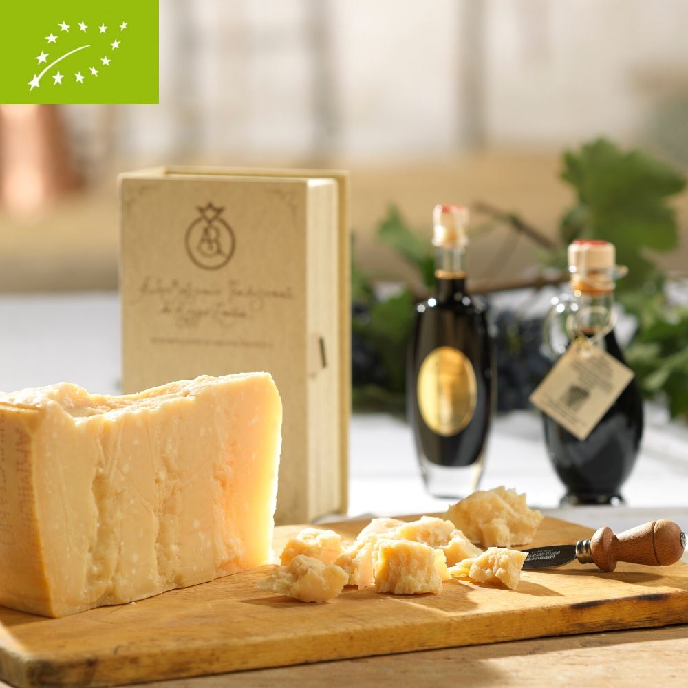 Parmigiano Reggiano BIOLOGICO Dop 23 mesi da 650 g a 700 g – Verygusti